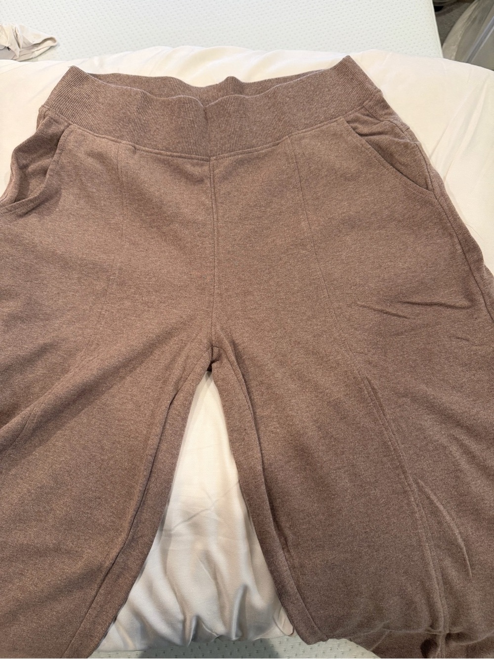 Women's Deep Taupe Heather Airplane Pintuck Wide Leg Pant M6